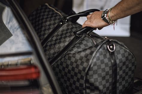 louis vuitton seconda mano svizzera|Secondhandbags .